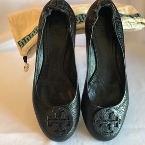 Tory Burch Black Tumbled Leather Reva Flats